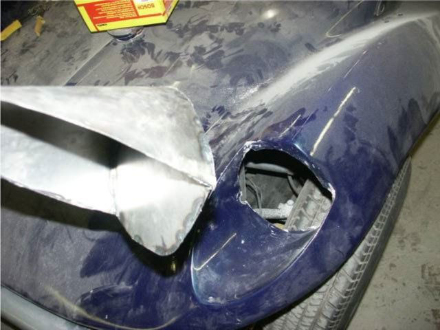 Damaged front light